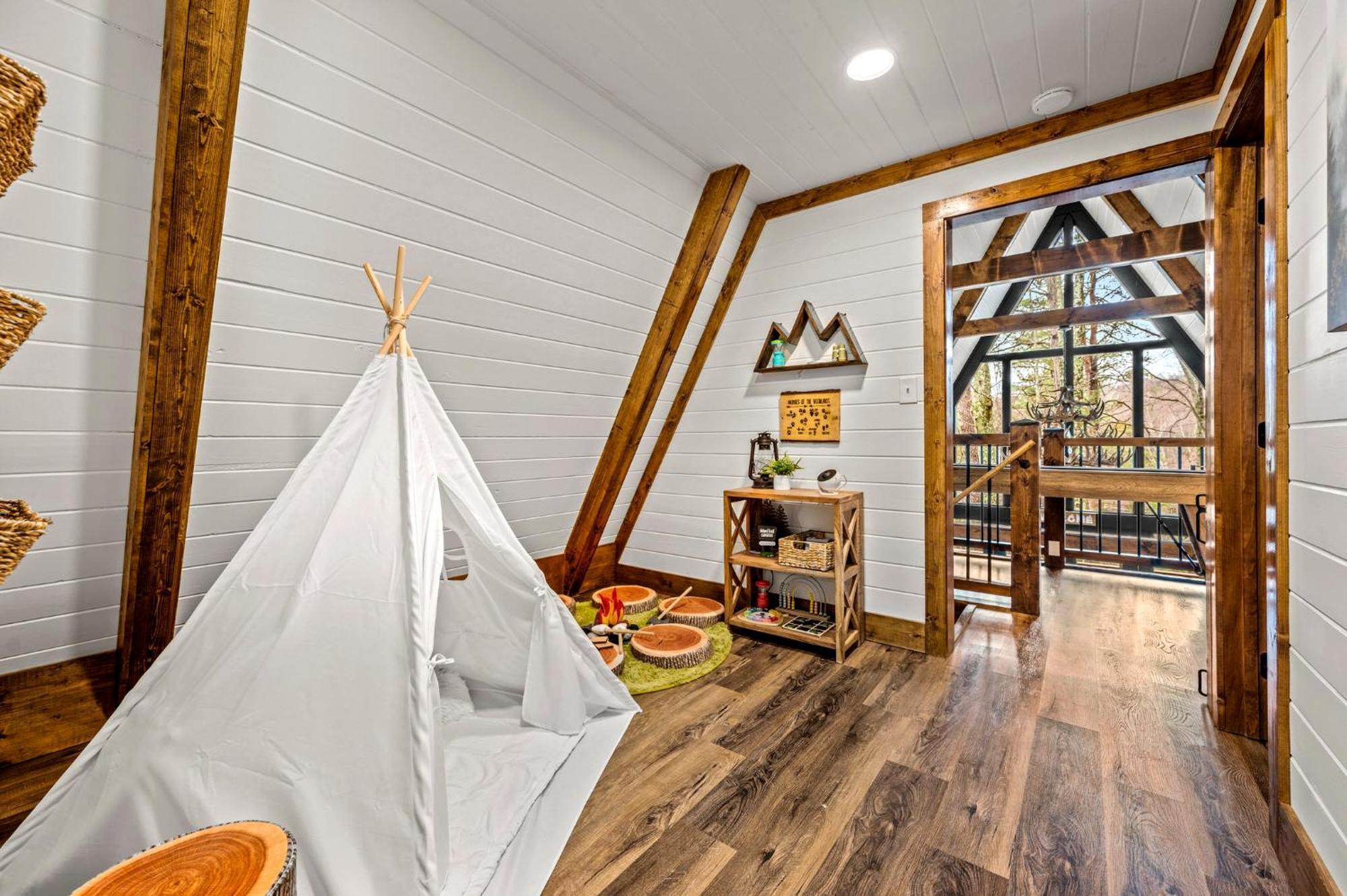 1Mile Downtown, Handicap Ramp, Hot Tub, Game Room Gatlinburg Bagian luar foto