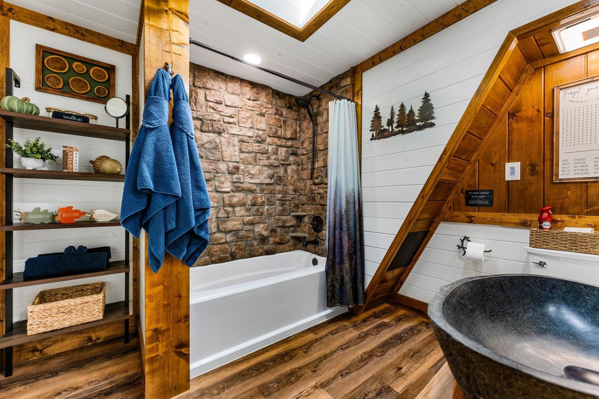 1Mile Downtown, Handicap Ramp, Hot Tub, Game Room Gatlinburg Bagian luar foto