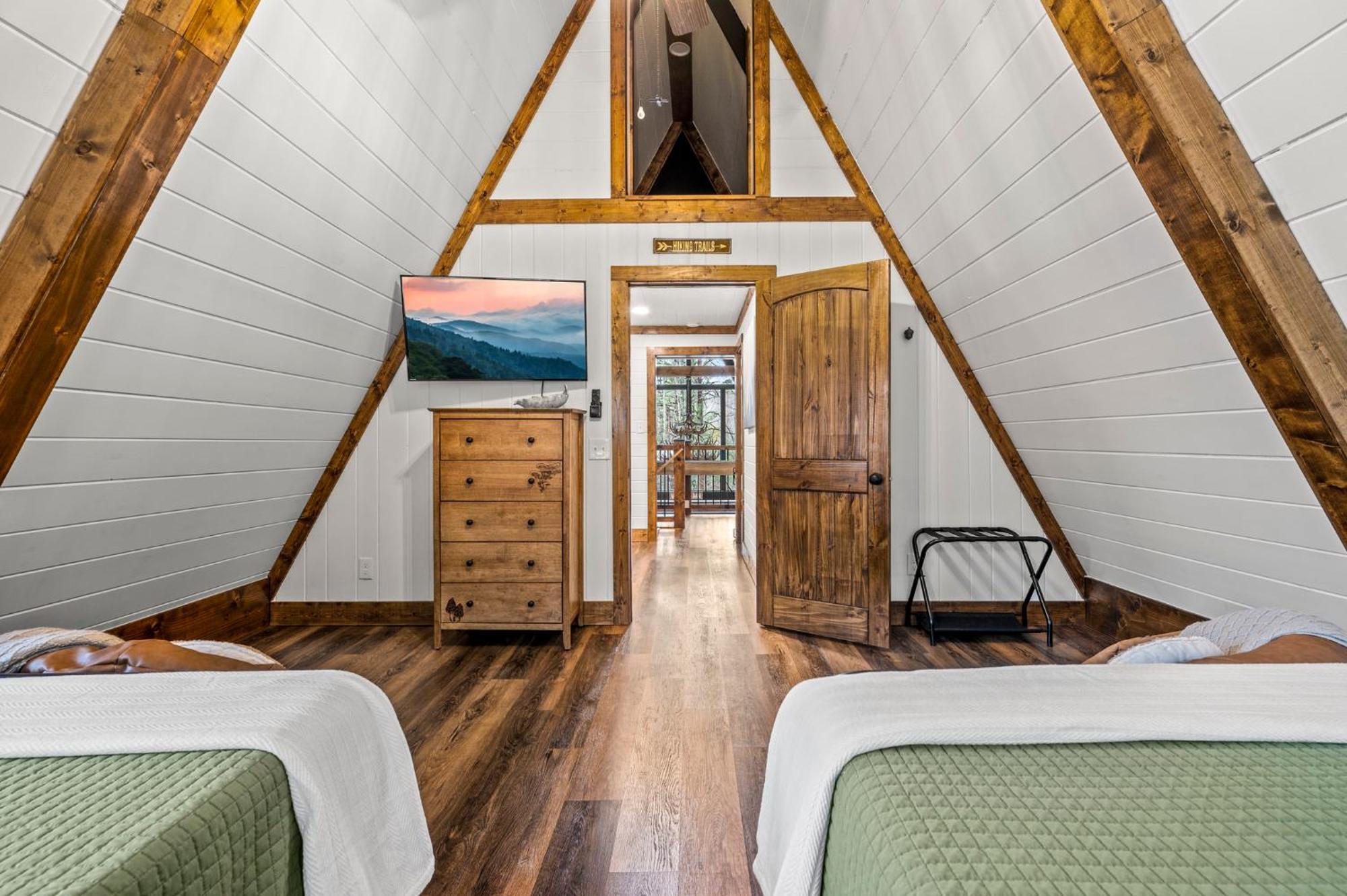 1Mile Downtown, Handicap Ramp, Hot Tub, Game Room Gatlinburg Bagian luar foto