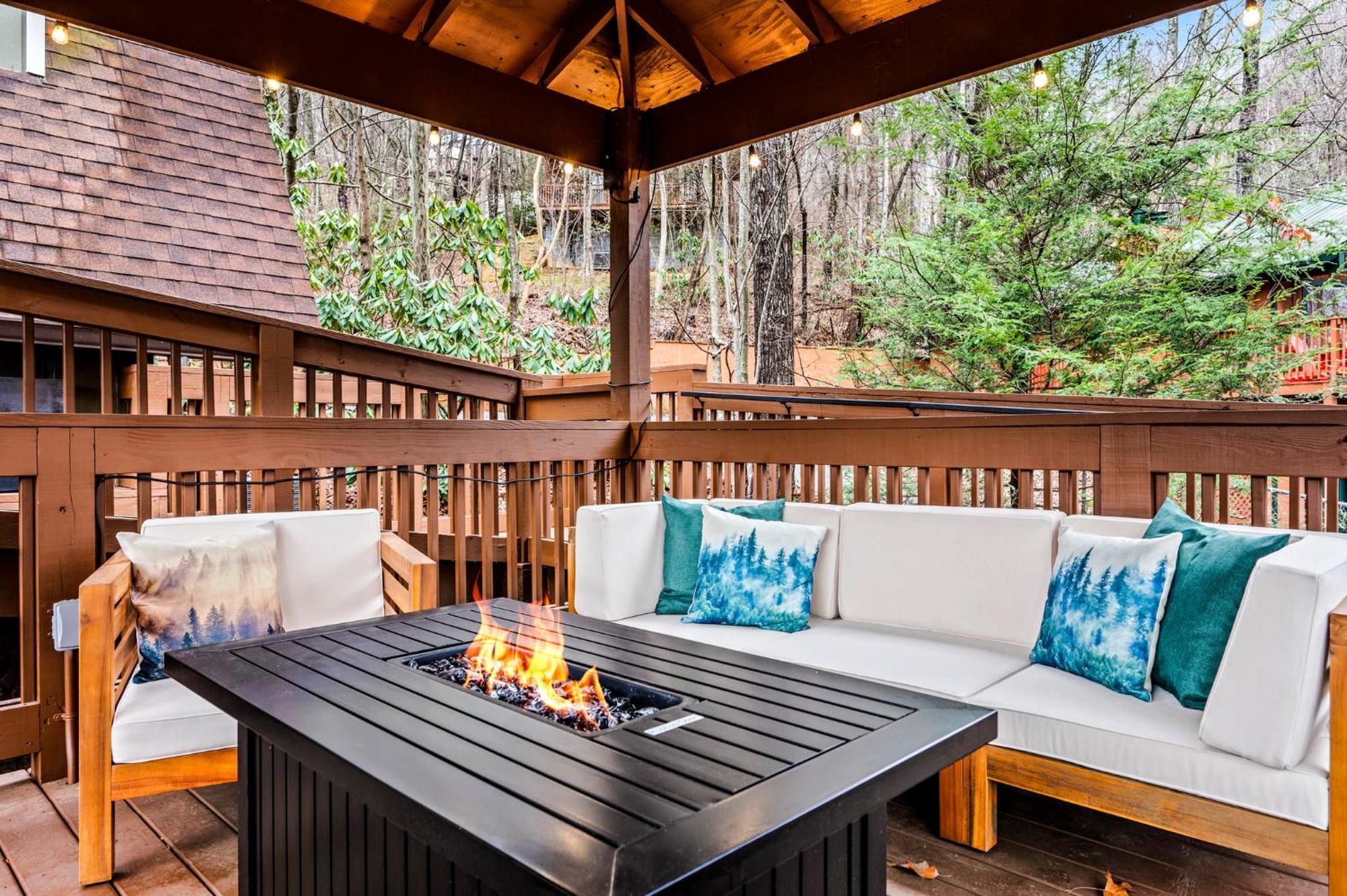 1Mile Downtown, Handicap Ramp, Hot Tub, Game Room Gatlinburg Bagian luar foto