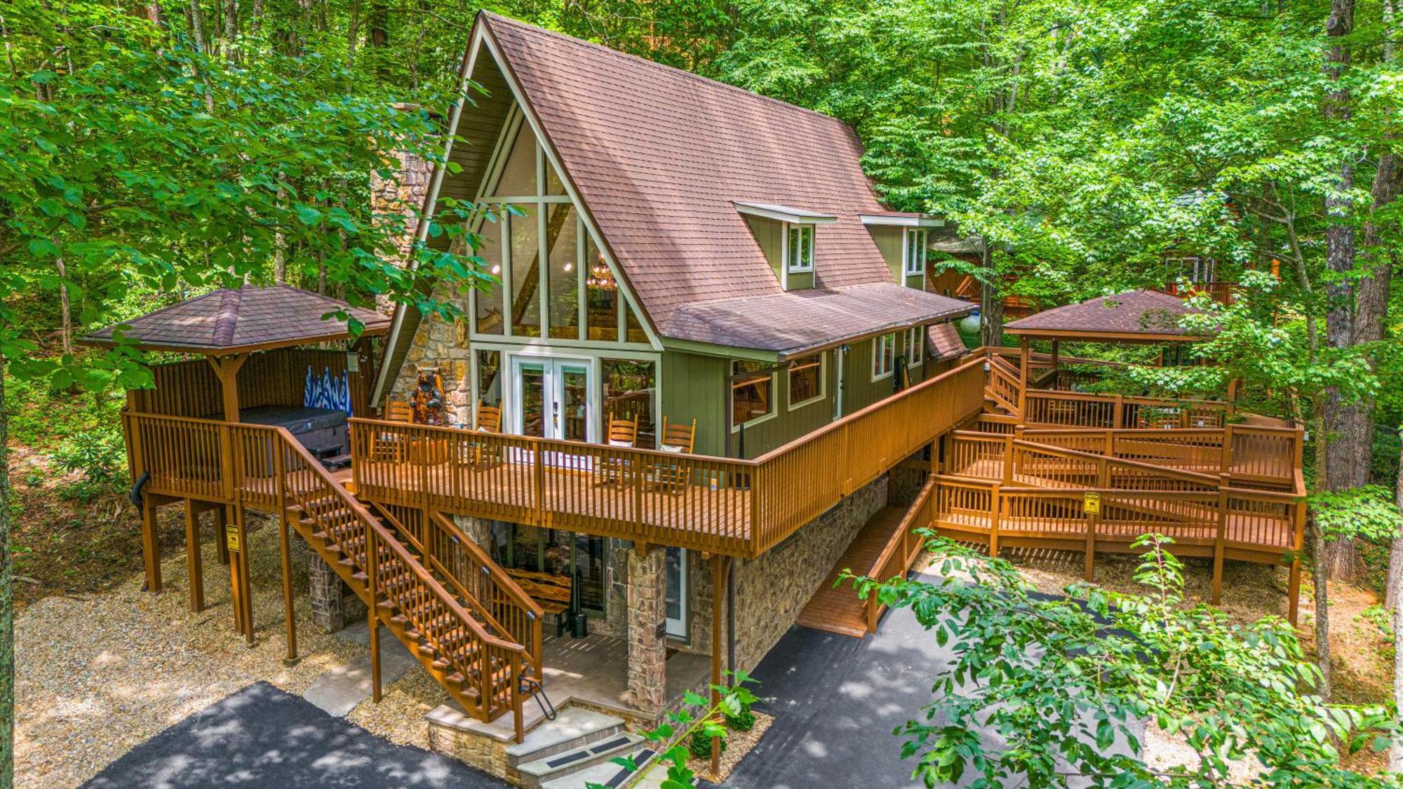 1Mile Downtown, Handicap Ramp, Hot Tub, Game Room Gatlinburg Bagian luar foto